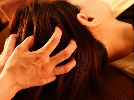 ドライヘッドスパ・足圧専門店 ちいさな隠れ家サロン はなころん